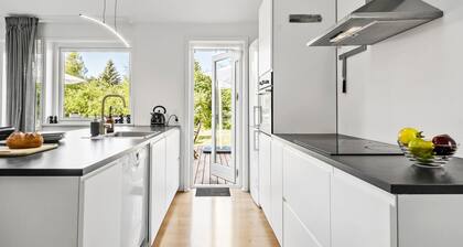 Nice home in Nykøbing Sj with WiFi