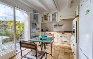 Geladeira, fogão, cooktop, lava-louças