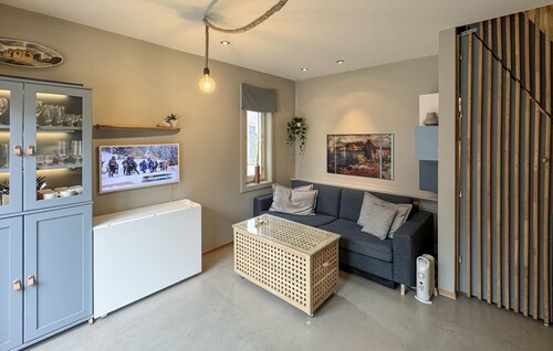 Gorgeous home in Søgne with WiFi