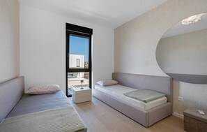 2 habitaciones, tabla de planchar con plancha y wifi gratis 
