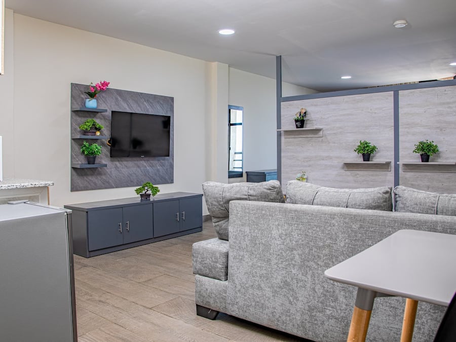 Estúdio premium, 1 cama de casal, ar-condicionado, vista para o oceano | Comodidades do quarto