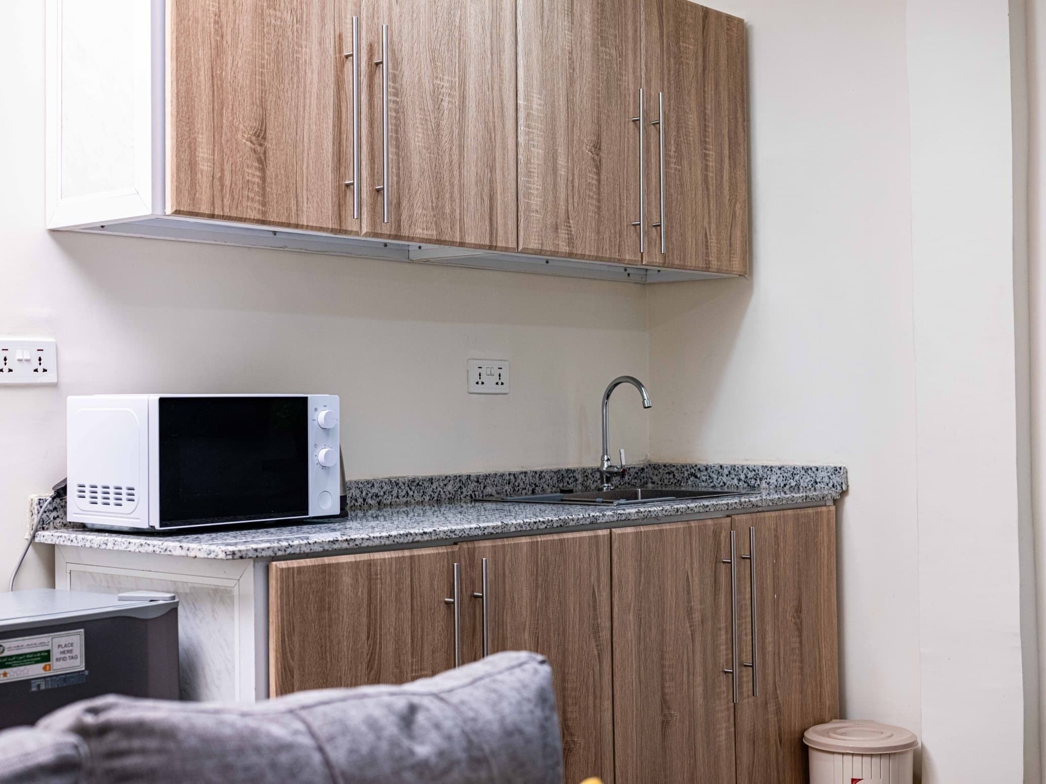 Estudi Comfort, 1 llit doble, aire condicionat, vistes a l'oceà | Equipament de l'habitació