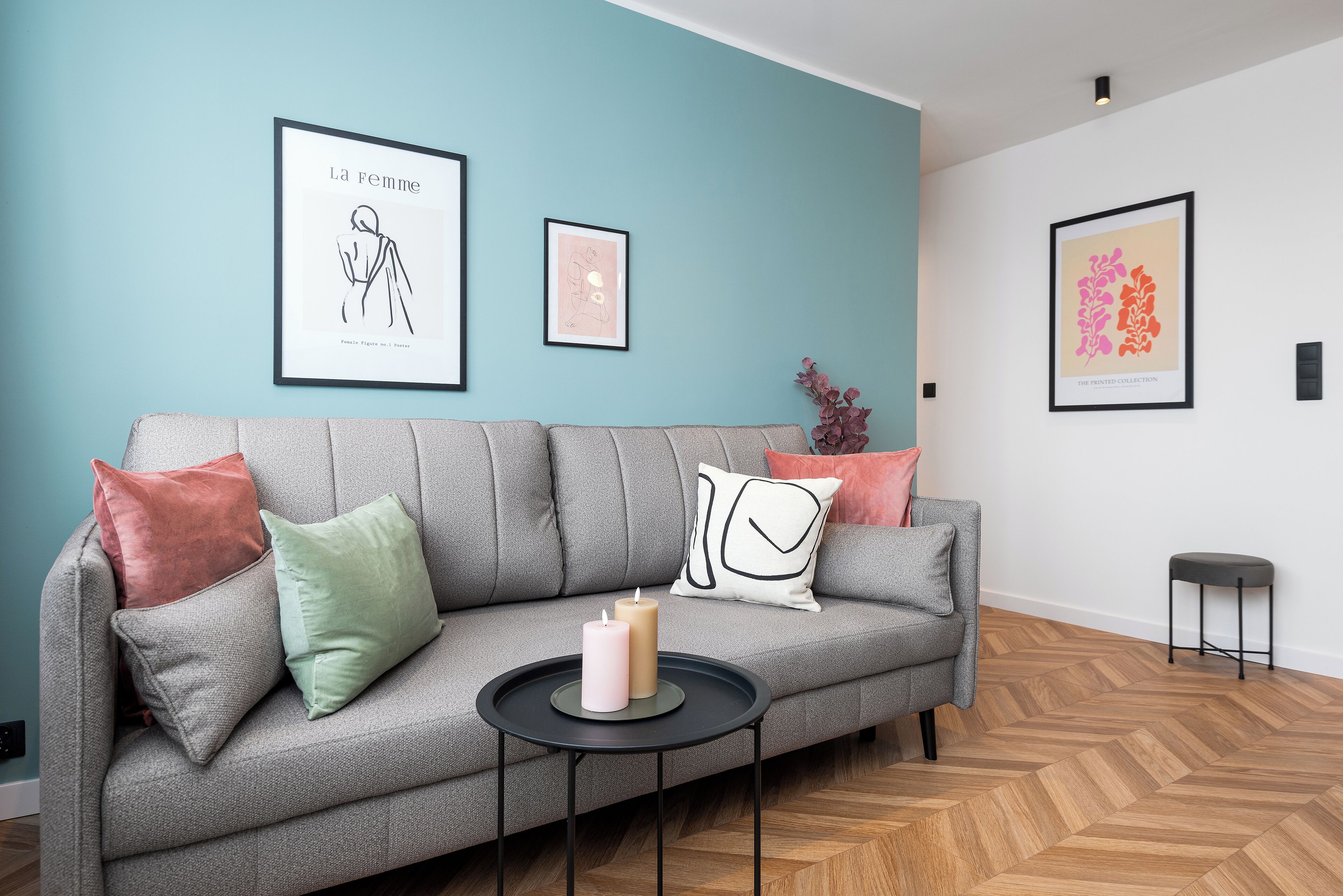 Comfort Apartment, City View | Living area | 50-inch Smart TV with cable channels, Netflix, streaming services