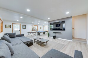 House (4 Bedrooms) | Interior