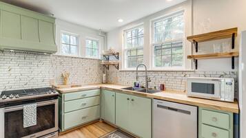 House (3 Bedrooms) | Bahagian dalam