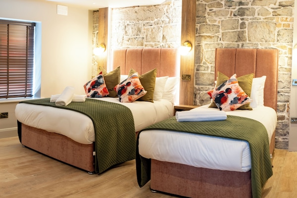 Superior Triple Room | Memory foam beds, iron/ironing board, travel crib, free WiFi