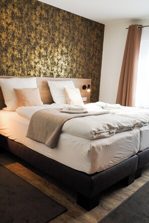 1 bedroom, desk, iron/ironing board, travel cot
