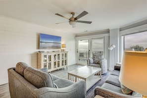 Smart TV - Sunset Rentals- 208 Sea Cloisters (Hilton Head Island)