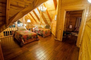 4 bedrooms, Internet, bed sheets