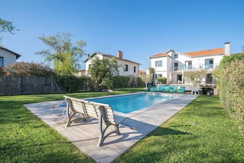 Vue jardin piscine1