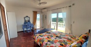 3 chambres, bureau, fer et planche à repasser, Wi-Fi gratuit