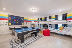Games room - Themed Rooms/10BR/Games/Storey Lake/Close2Disney! (Kissimmee)