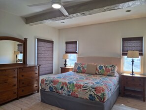 5 bedrooms, WiFi, bed sheets