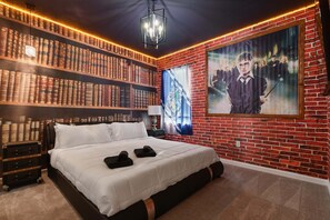 12 bedrooms, iron/ironing board, WiFi, bed sheets - Luxury Villa w/ Themed Rooms & Spa at Bella Vida (Kissimmee)