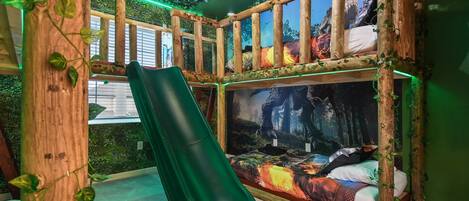 12 bedrooms, iron/ironing board, WiFi, bed sheets