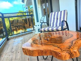 Habitación Confort con 1 cama doble o 2 individuales, vistas a la montaña | Terraza o patio