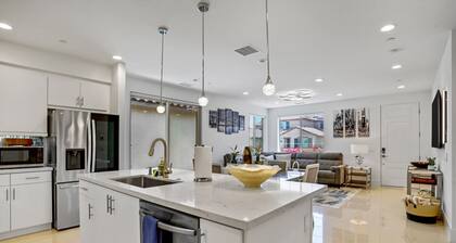 Whisper Rock: Luxury Home, BBQ, Pool, SPA, Gym
