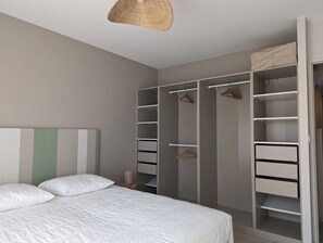 3 chambres, fer et planche à repasser, Wi-Fi gratuit