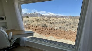 Interior - La Sal Lookout – A Tiny Retreat with Big Views (Old La Sal)
