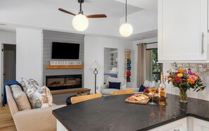TV, fireplace