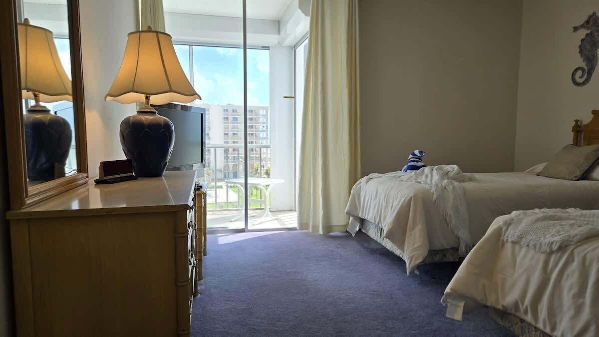 2 chambres, fer et planche à repasser, accès au Wi-Fi (inclus)