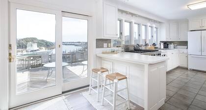 Coastal Casa 2 Bedroom Home