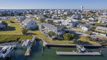 House, 2 Bedrooms | Marina