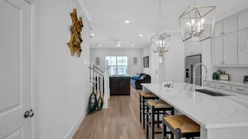 Duplex, 3 Bedrooms | Interior