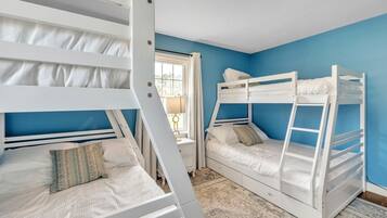 House, 4 Bedrooms | 4 bedrooms, free WiFi