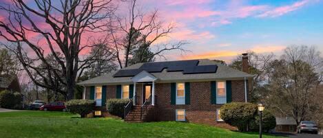 House, 4 Bedrooms | Exterior