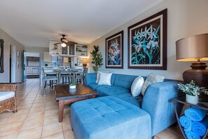 Condo, 2 Bedrooms | Living area | Smart TV