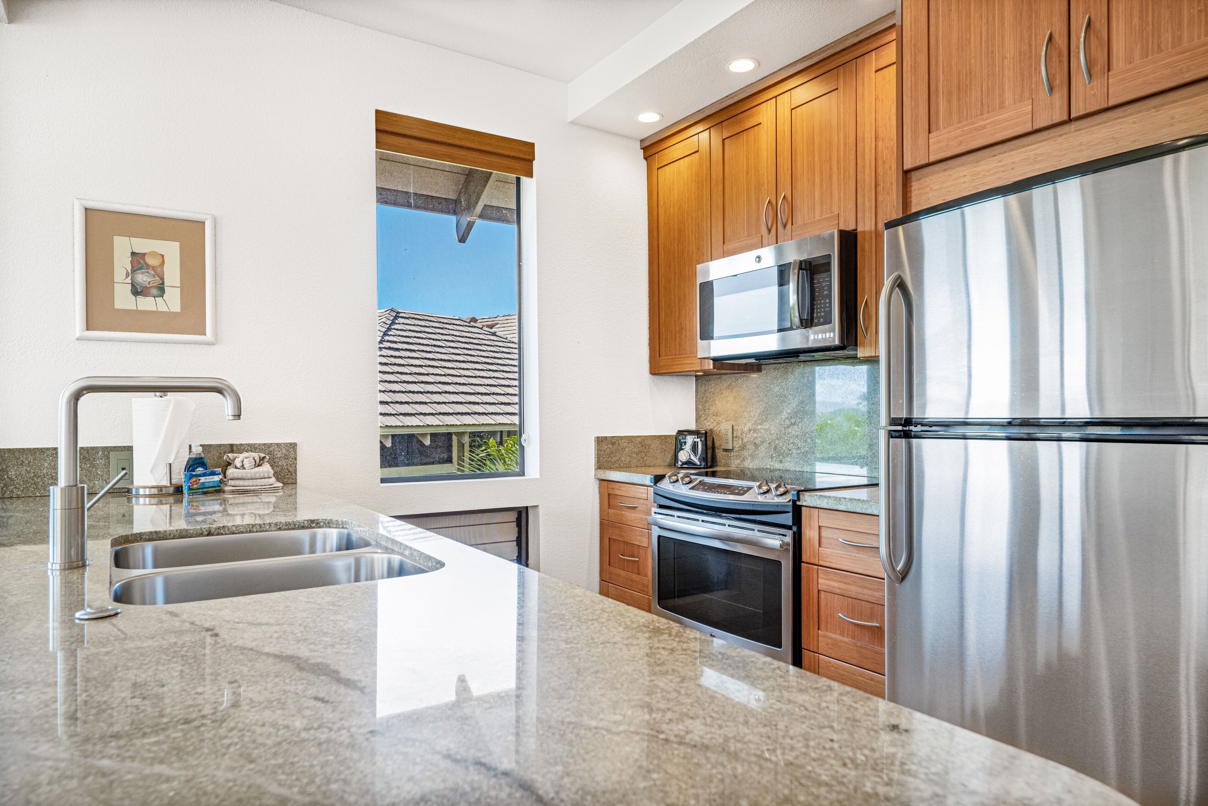 Condo, 1 Bedroom | Private kitchen | Coffee/tea maker, fridge, oven, dishwasher