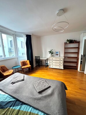 公寓, 4 間臥室 | 熨斗/熨衣板、免費無線上網