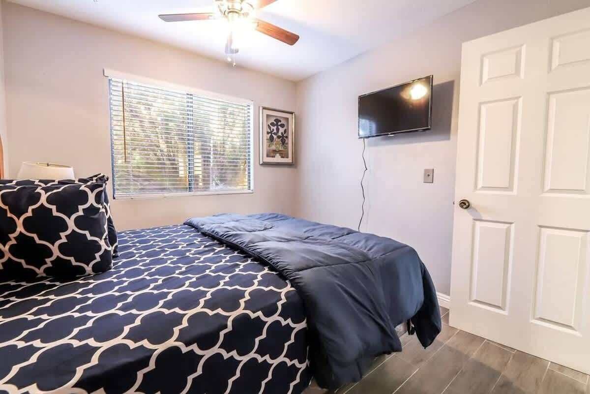 3 bedrooms, iron/ironing board, travel crib, WiFi