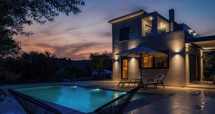 Seafront Villa Elaia, Private Pool & Majestic View