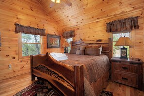 3 makuuhuonetta, silitysrauta/-lauta, Wi-Fi, vuodevaatteet