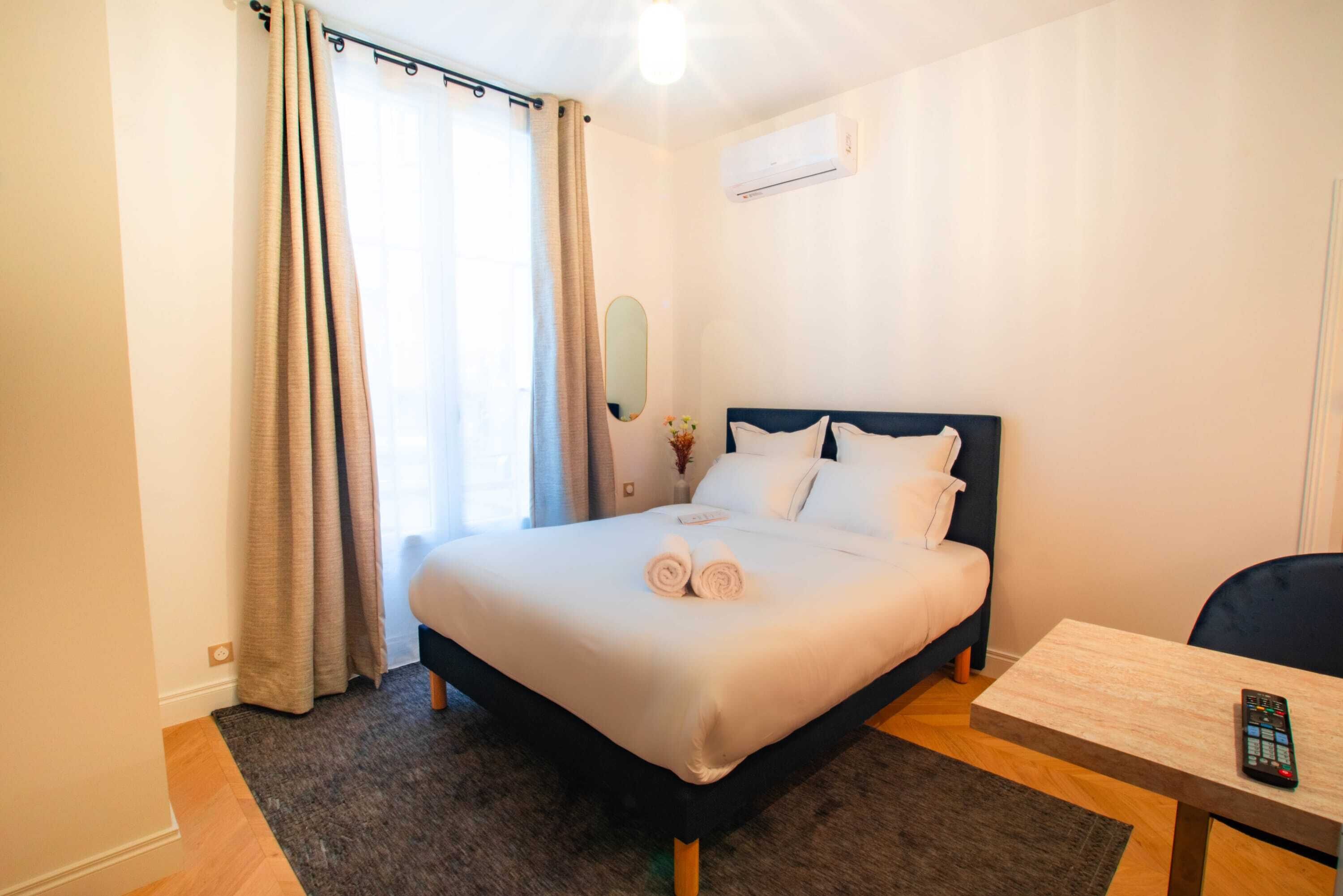 Iron/ironing board, travel cot, WiFi, bed sheets