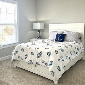 3 bedrooms, iron/ironing board, free WiFi, bed sheets - One Oar Missing - At Barefoot Resort (North Myrtle Beach)