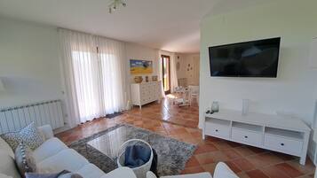 Smart-TV, Bücher, Drucker