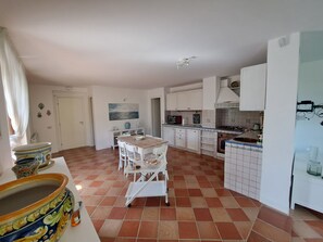 Interior - Daphne Experience - Home, Harmony and Garden (Loreto Aprutino)