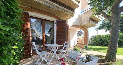 Daphne Expercience Cozy retreat, away from the stress of the city