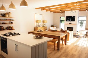 Interior - Bikini House - 3 Bedroomed luxury - With Pool (Hermanus)