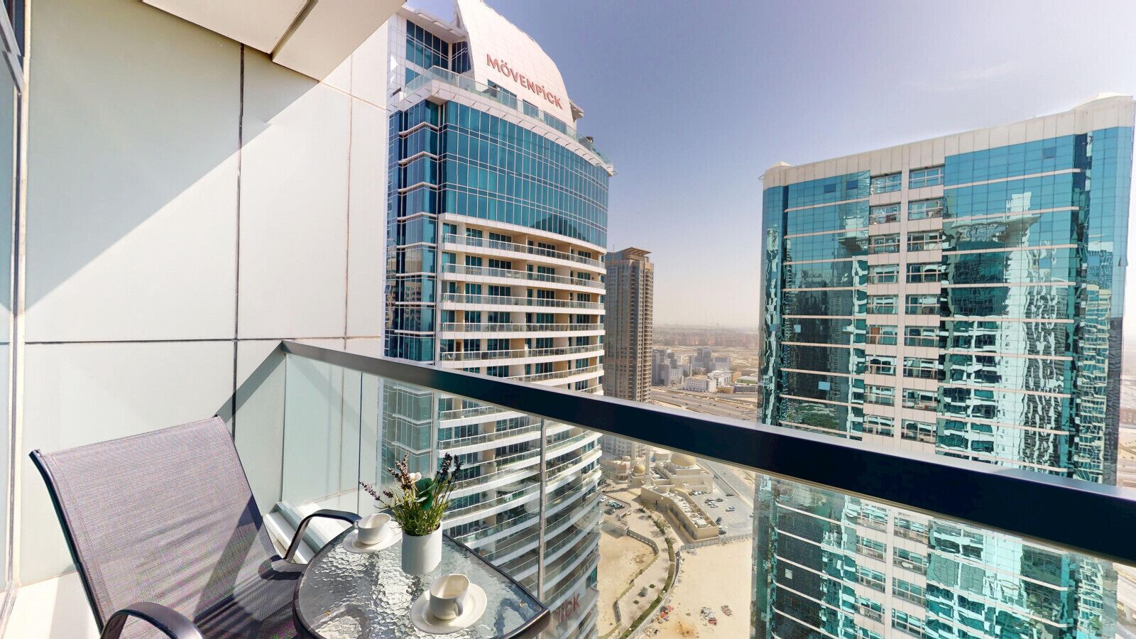 المنطقة المحيطة بالمنشأة