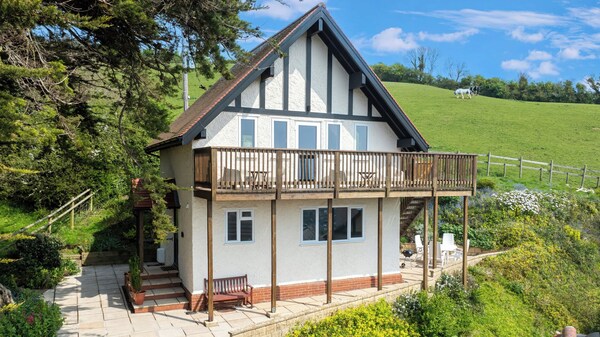 Seascape Cottage - Beer