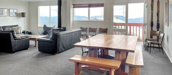 Huski Ski Club: 4  BR, 4  BA  in Mt Buller, Sleeps 16
