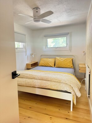 Unclassified image, 5 of 10, button