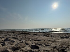 Unclassified image, 4 of 10, button