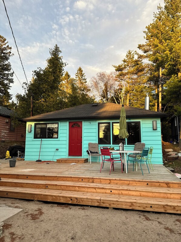 Unclassified image, 1 of 10, button