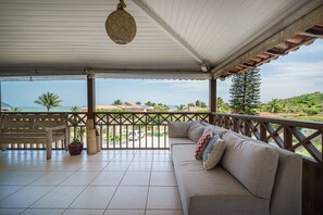 Porch - Bz43 Casa em condominio pé na areia (Búzios)