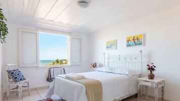 4 bedrooms, individually decorated, individually furnished